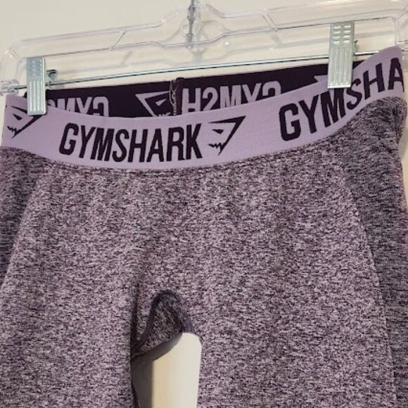 Gymshark Women's Athletic Workout Leggings Size Medium - Picture 2 of 4